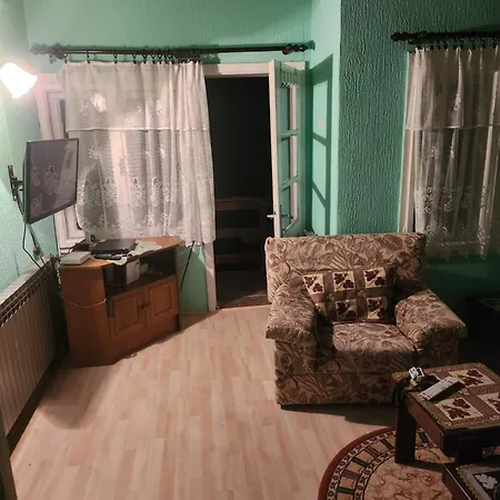 Vera Jastrebac 아파트 *