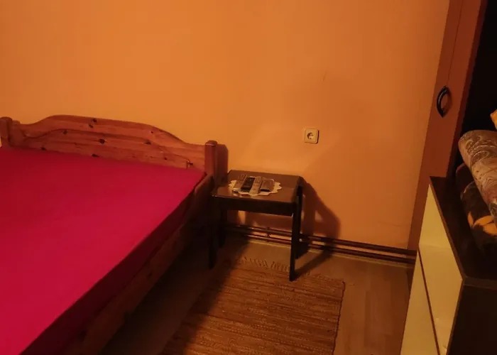 Vera Jastrebac 아파트